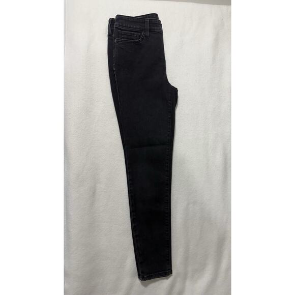 St Johns Bay Womens Mid Rise Size 4 Skinny Fit Black Jeans - Picture 3 of 9